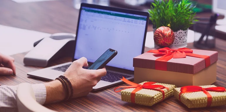 3 Ways Online Gift Cards Can Help Close More Deals